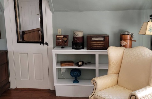 Winchendon House | Enjoy your stay in an antique home in an antique toy museum!