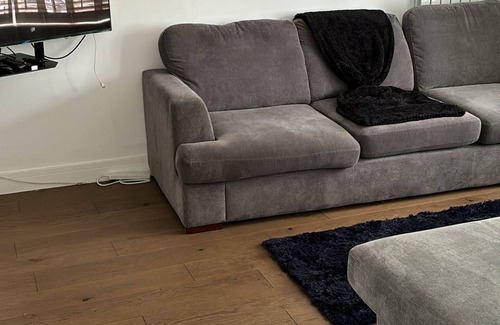 Thornton Apartment | Enjoyable apartment with WiFi in Thornton Road S1