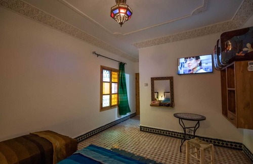 Dar Tazi House | Enjoyable riad with AC in vibrant Fes
