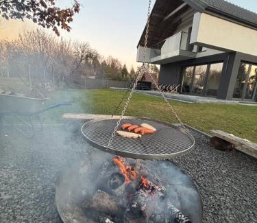 Winiec Villa | Enklawa Winiec - nowoczesny dom nad jeziorem, 6 sypialni, jacuzzi