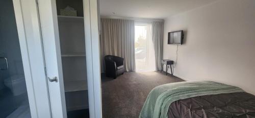 Bannockburn House | Ensuite in The Heart Of The Desert