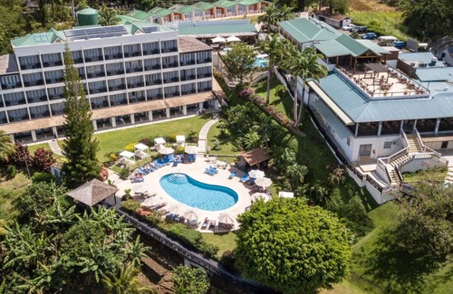 Charlotte House | Ensuring a Very Comfortable & Memorable Stay! 4 Units w/ Partial Ocean View!