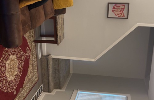 Hilliard House | Entire 1BR House w/spacious driveway