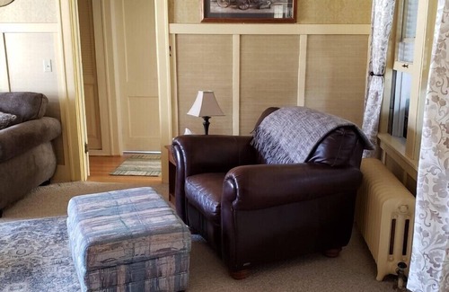 Fargo House | Entire 2 bedroom home, near downtown Fargo, NDSU, and Fargo Dome!