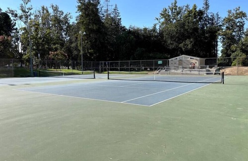 Sunnyvale West Apartment | Entire 2BR Apt w/AC/Laundry/EV in Quiet Sunnyvale