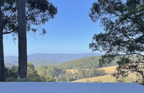Hoddles Creek House | Entire 3 bedroom homestead with outdoor spa and incredible views on 3.5 acres