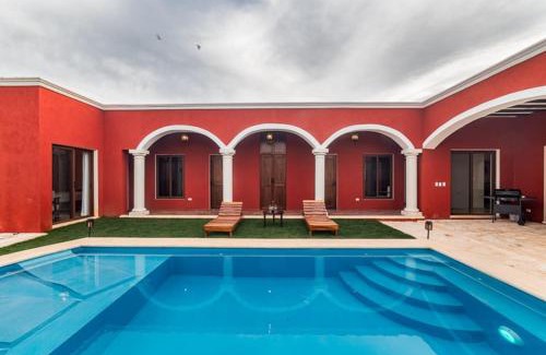 Chichen Itza - Valladolid Villa | Entire 3bd Home Villa-Home-with Private Pool and Patio