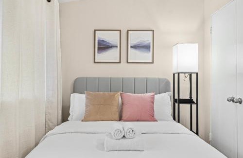 Palo Alto Apartment | Entire 3br House with Playground Tent
