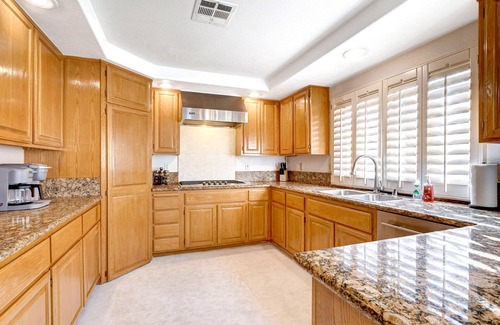 Spring Valley House | ENTIRE 5 BDRM HOUSE LAS VEGAS/SUMMERLIN