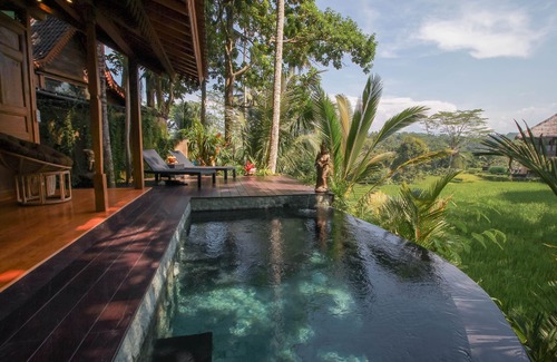 Sambahan Villa | Entire antique villa w/private pool and kitchen