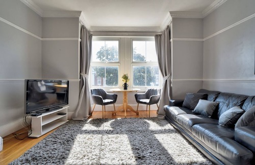 Southend-on-Sea Apartment | Entire apartment in the heart of Southend