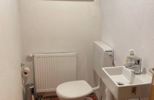Oerlenbach Apartment | Entire Apartment in a Quiet Location