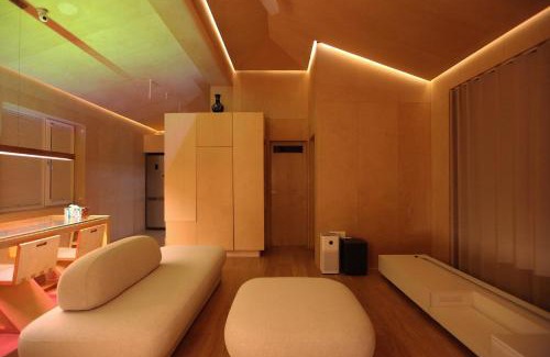 Pyeongtaek Bed & Breakfast | Entire apartment or single rooms in Homegarden Park near Camp Humprehys