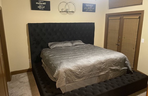 Houston Apartment | Entire Apt 1br w/private balcony SouthWest Houston