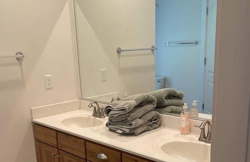 Locust Grove House | Entire Guest Home near Historic Lake Anna Sleeps 2