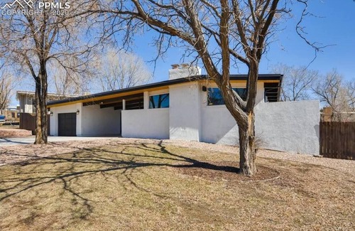 Cheyenne Meadows Apartment | Entire guest suite in Colorado Springs, Colorado