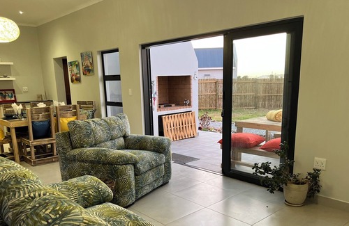 Langebaan House | Entire holiday home 5 minutes from the Beach - Kite Surfing. Comfortable, new!