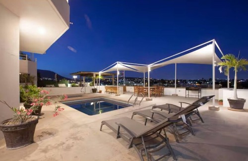 Colina del Sol House | Entire Home 6 Beds Sleeps 10 Pool Jacuzzi and Gym