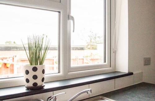 Stoke-on-Trent House | Entire home in Stoke-on-Trent.