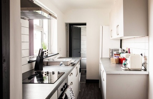 Stoke-on-Trent House | Entire home in Stoke-on-Trent.