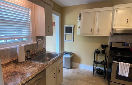 North East Apartment | Entire home in North East, Pennsylvania