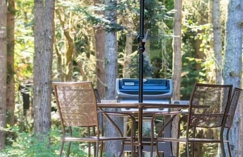 Adelma Beach House | Entire home in Port Townsend, Washingtonnn