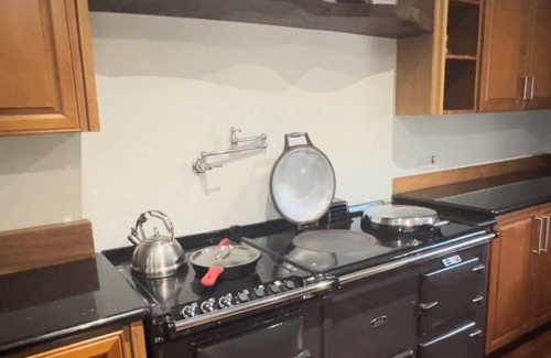 Moycullen House | Entire Home Nested Between Woods and Lakesn8 Guests 3 Bedrooms 5 Beds 3.5 Baths