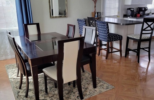 Baker City House | Entire Home w/large back yard- Telecommute Hi Speed Wi-Fi