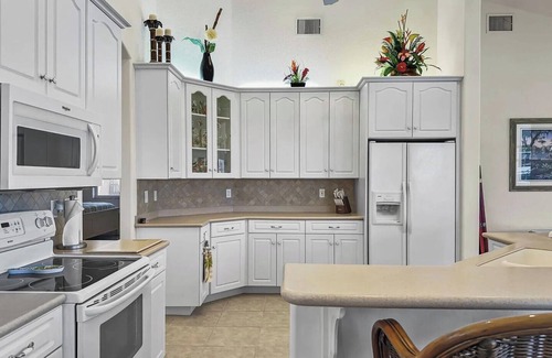 Fort Myers House | Entire home with pool, spa and game room on saltwater canal in Cape Coral, FL!