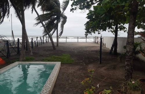Poneloya House | Entire house and guest house, right on the beach, with a small pool.
