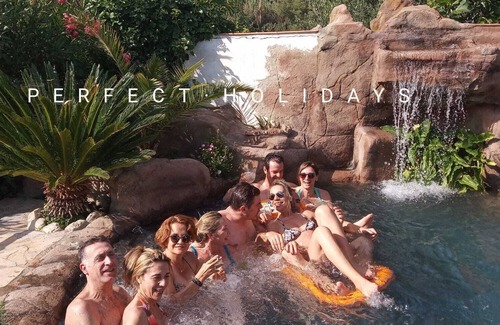Piera House | Entire house near Barcelona ideal families and groups. Guaranteed fun.