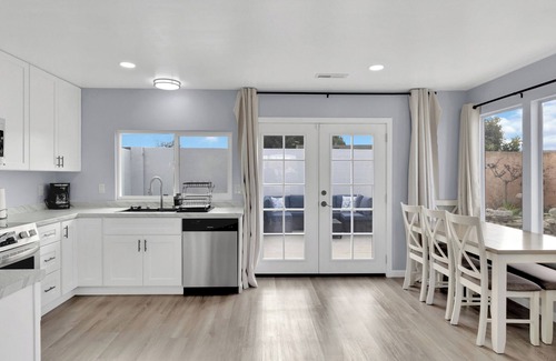 Salinas House | Entire house near Monterey with Jacuzzi