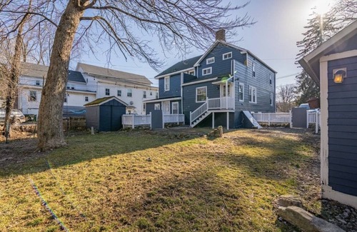 Califon House | Entire House on the River