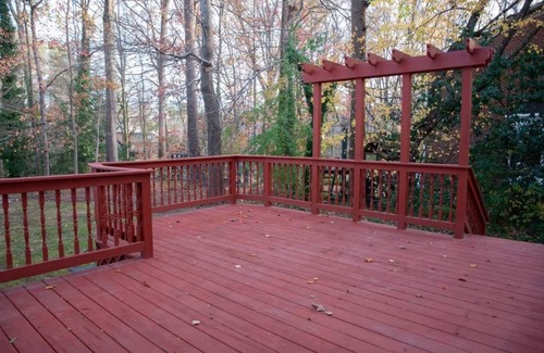 Dalton House | Entire House with Parking | Ideal for Long Stays!