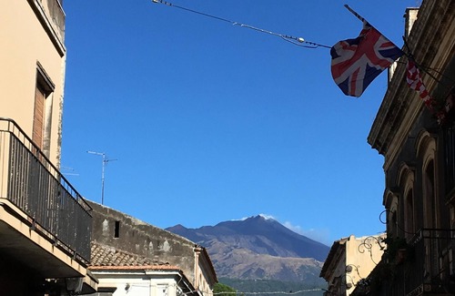 Zafferana Etnea House | Entire lodging on the slopes of Mount Etna in a quiet and very quiet environment