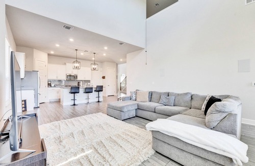 Onion Creek Meadows House | Entire new, cozy and beautiful home to yourself