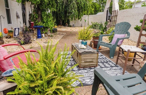 Berry Hill House | Entire place/Free parking-Minutes from Downtown