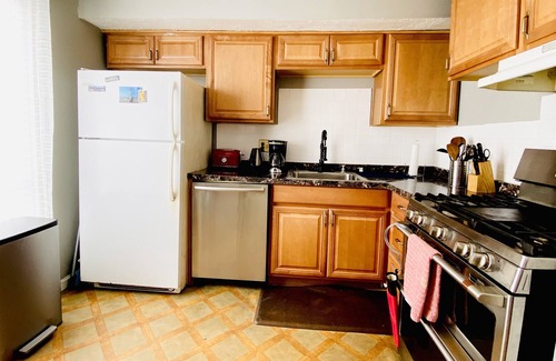 Aspen Hill Condo | Entire place with parking wifi laundry