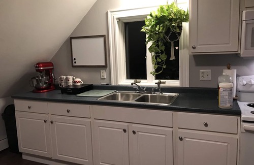 Warren Apartment | Entire rental unit in Warren, Rhode Island Unit 3