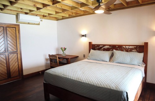 Bocas del Toro Resort | Entire Resort of Bocas Beachfront Lodge "BBL"