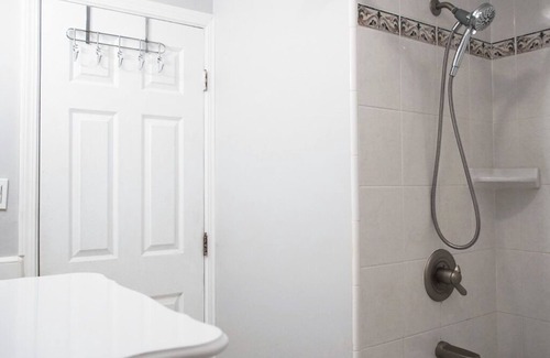 Milpitas House | Entire Spacious home 3BD/2BA in the heart of the Bay Area