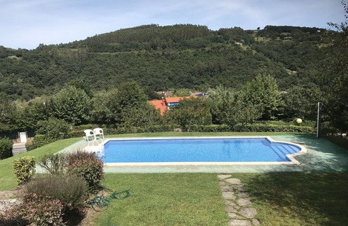 Isuskitza House | Entire villa with pool and amazing views