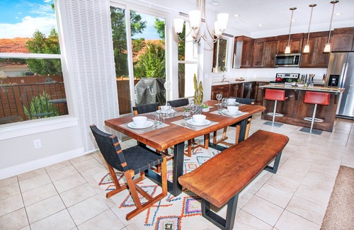 Moab House | Entrada at Moab 624 |Townies, Pool, Spa, Garage, Same Day Booking