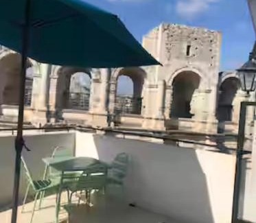 Arles City Centre Apartment | Entre les Arènes et la Major