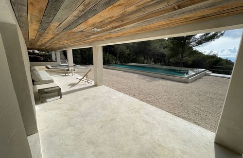 La Cadiere-d'Azur Villa | Entre vignes et pinèdes grande villa avec piscine et jacuzzi à 10 mins de la mer