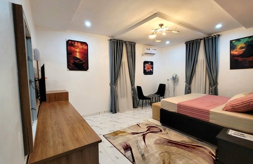 Enugu Villa | Enugu Private Duplex 3bedrooms spaciously cozy for 6 guests -5mins to airport