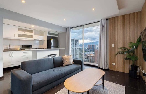 San Diego Apartment | |EP| Cozy Apt in El Poblado w/Balcony, Pool