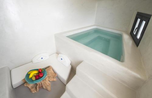 Pyrgos House | Epifany Cave