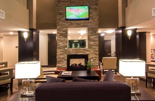 Bressi Ranch Apartment | Equipped Studio with a Courtyard View + Free Breakfast | Just 4-Minutes from the Airport