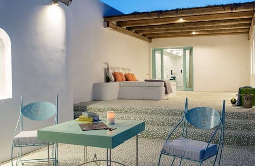 Ios Town Villa | Equisite Ios Suite | Superior Suite.
